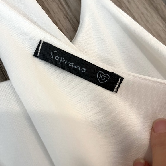 Asymmetrical gauzy white racer back dress - Picture 4 of 5